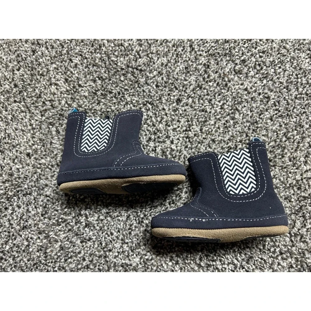Robeez baby boots